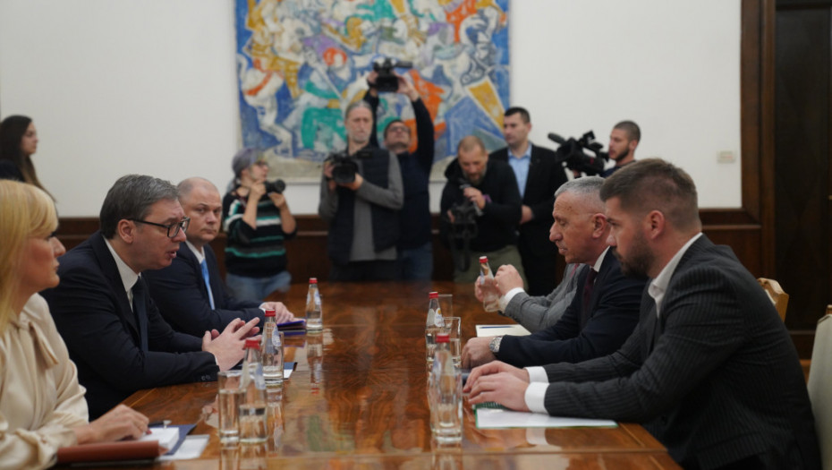 Vučić počeo sa konsultacijama o mandataru: Završeni razgovori listom Šaipa Kamberija i Ruskom strankom