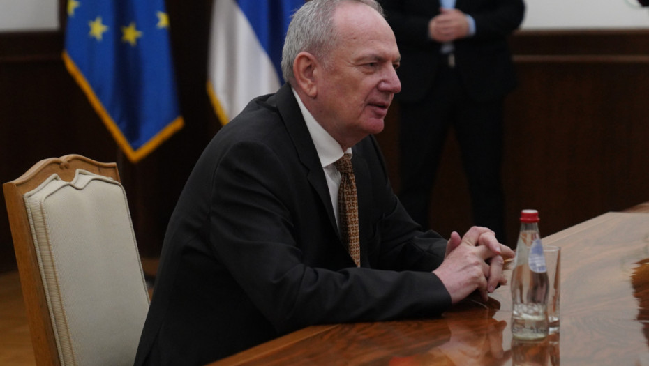 Slobodan Nikolić istupio iz poslaničke grupe POKS