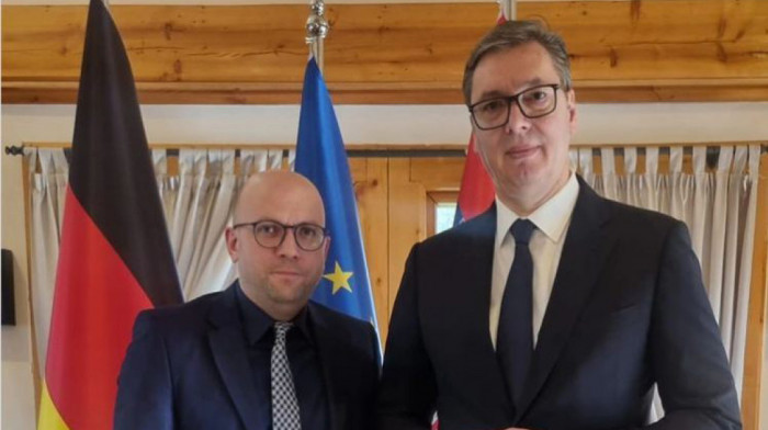 Vučić razgovarao sa Saracinom o predstojećem sastanku u Briselu i situaciji na KiM