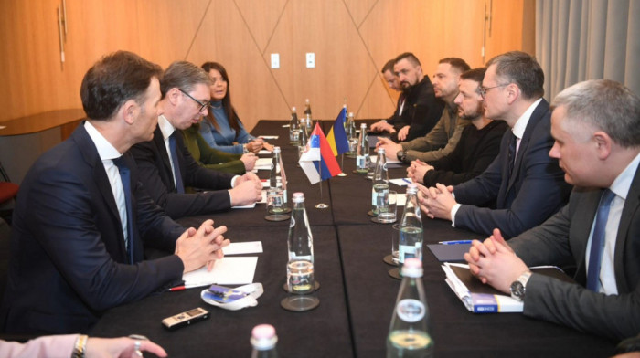 Vučić se sastao sa Zelenskim u Tirani: Gradićemo prijateljske odnose sa zemljom, koja nije priznala nezavisnost Kosova