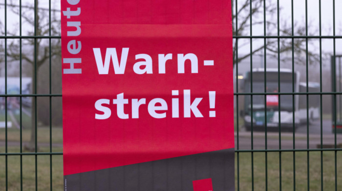Štrajk u Nemačkoj preti da parališe prigradski prevoz u ponedeljak