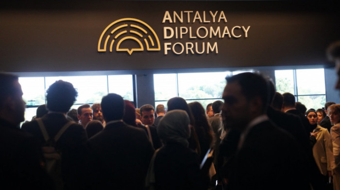 Počeo Antalijski diplomatski forum, Srbiju predstavlja Dačić