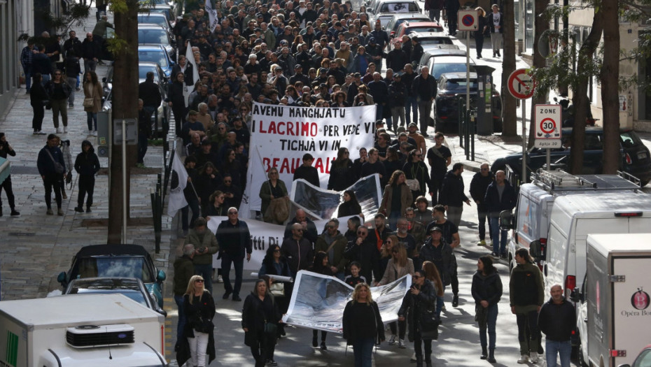 Korzika: Sukobi demonstranata i policije, dve godine nakon napada na Kolonu