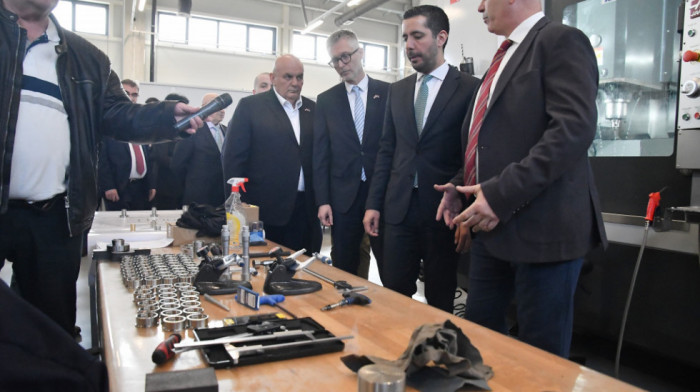 Momirović na otvaranju austrijske fabrike u Jagodini:  Podrška privatnom sektoru prioritet ekonomske politike Vlade