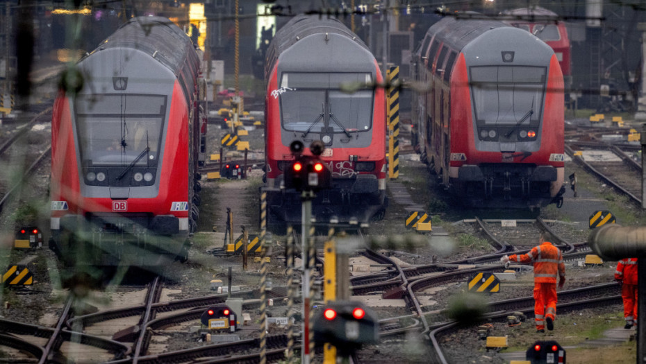 Dogovor Nemačke železnice i sindikata: Povećanje plata i bez štrajkova do 2028. god