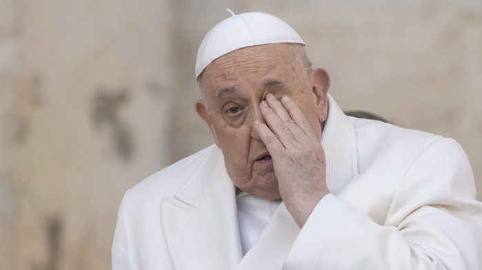 ''Mnogi mladi ljudi odlaze da ginu u ratu": Papa ponovo osudio ''sve ratove''