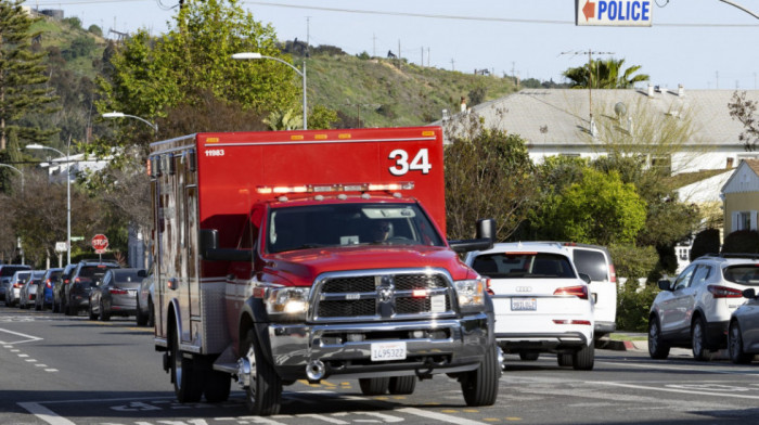 Požar na ilegalnoj plantaži kanabisa u Los Anđelesu, pet vatrogasaca završilo u bolnici