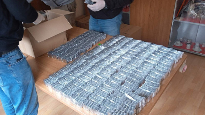 Na Graničnom prelazu Bački Breg zaplenjeno 850.000 tableta -priveden vozač kamiona