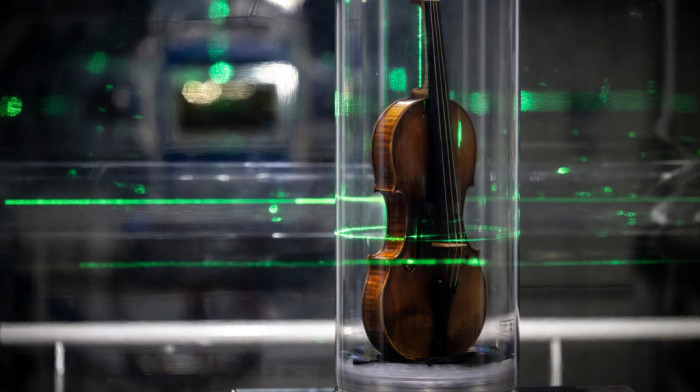 Violina Nikola Paganinija: Najpoznatiji instrument na svetu ima manja oštećenja iako se čuva u posebnoj komori