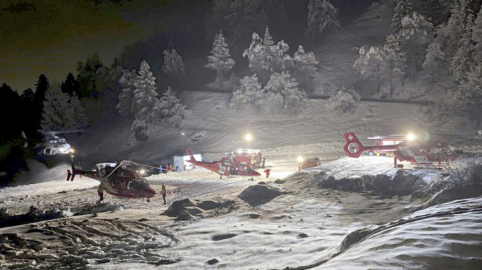 Sve je manje nade za nestalog skijaša: Helikopteri pretražuju oblast na Alpima, gde je pronađeno pet smrznutih tela