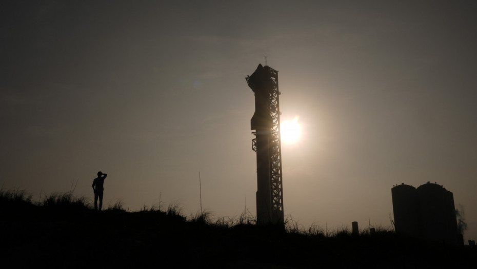 Odložena SpaceX svemirska misija: Otkriveno da iz novih svemirskih odela posade curi helijum