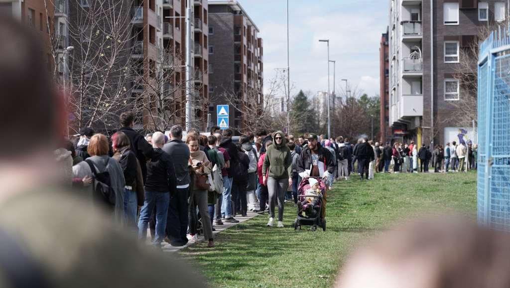 Na biračkom mestu u Beogradu do sada glasalo više od 1.000 Rusa, Bocan-Harčenko: Izbori protiču mirno