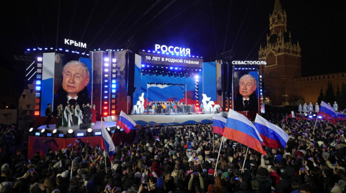 Koncert na Crvenom trgu: Putin slavi pobedu na predsedničkim izborima i 10 godina od okupacije Krima