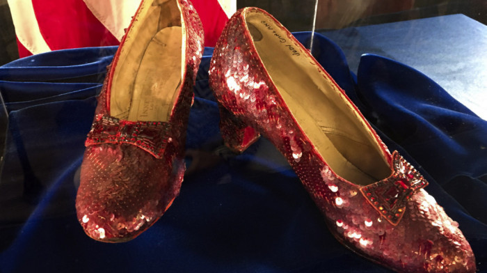 "Najvažniji rekvizit u istoriji Holivuda": Ukradene cipelice Džudi Garland iz "Oza" idu na međunarodnu turneju