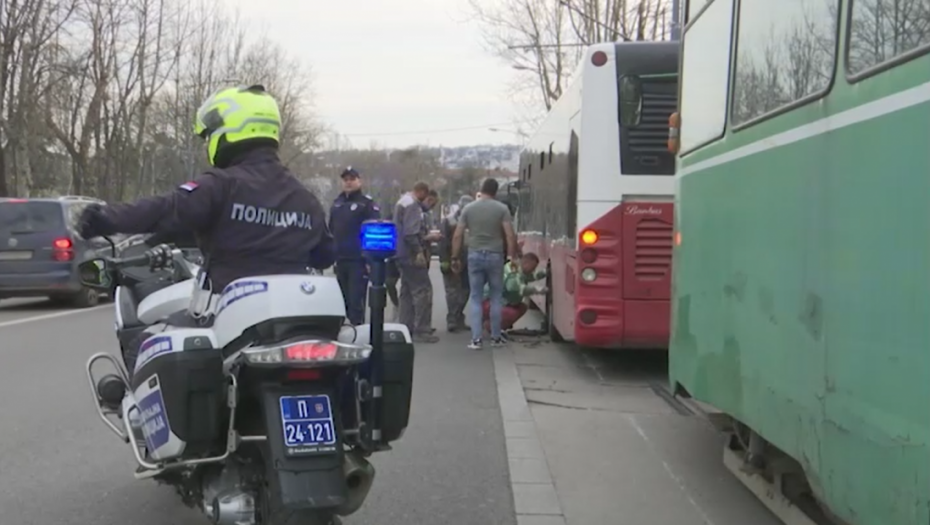 Preminula žena koju je udario točak od autobusa kod Karađorđevog parka