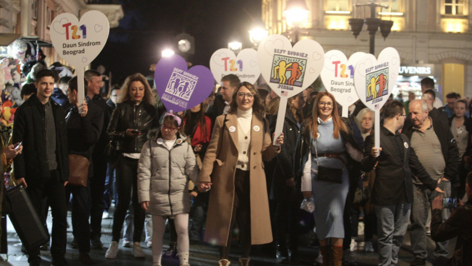 Svetski dan osoba sa Daunovim sindromom obeležen šetnjom u Knez Mihajlovoj ulici: Više smo slični nego što smo različiti