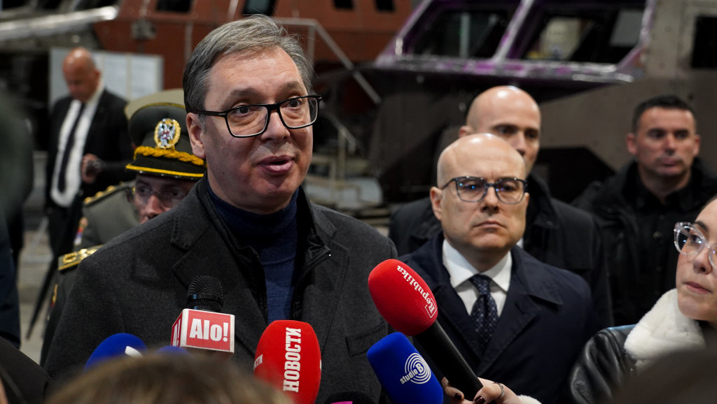 Vučić obišao fabriku Borbeni složeni sistemi: Moramo da vodimo računa o sebi i jačamo vojsku, vreme izazova pred nama