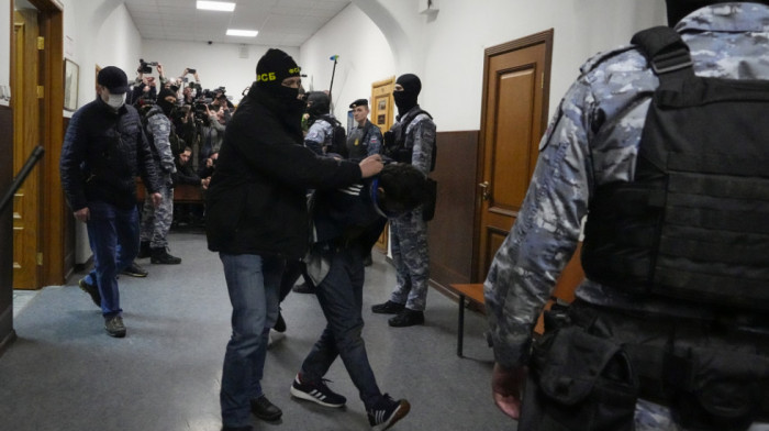 Produžen pritvor optuženima za teroristički napad na Krokus hol u Moskvi