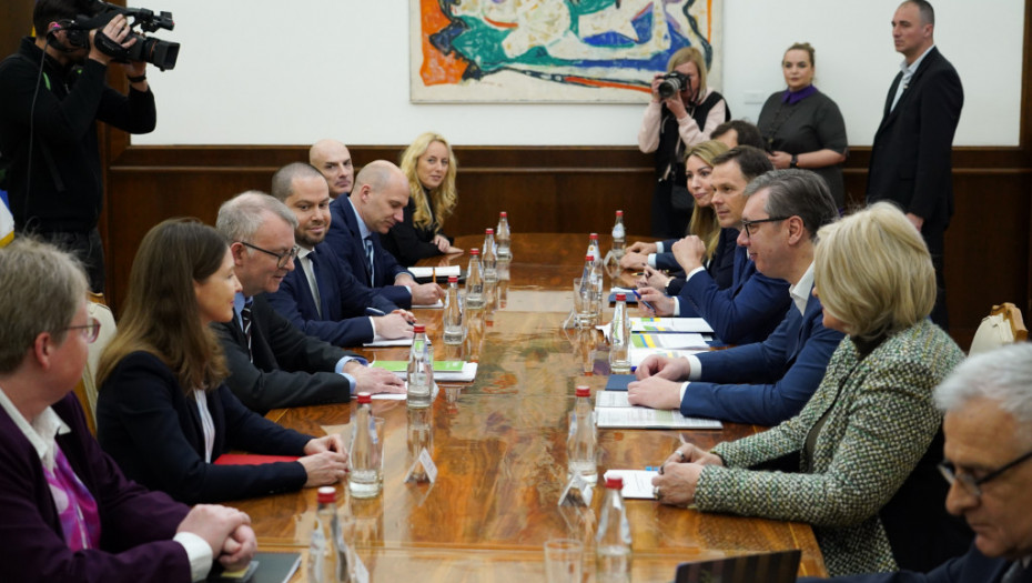 Vučić razgovarao s Misijom MMF o finansiranju projekata "Skok u budućnost - Srbija 2027"