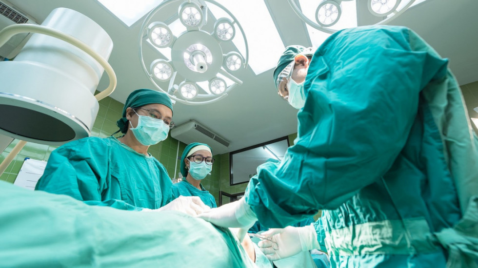 Srpski lekari pomerili granice medicine: Trinaestogodišnjaku prvi put ugrađeno veštačko srce