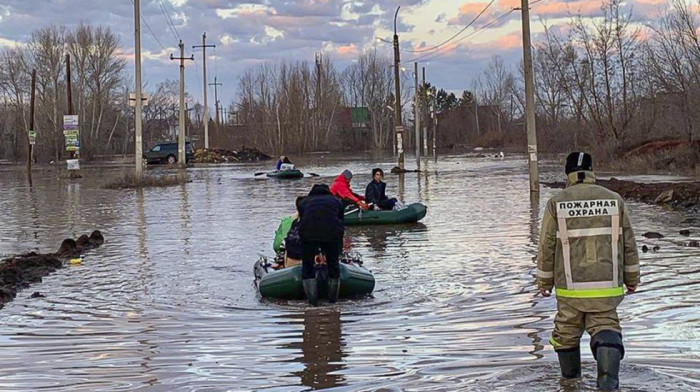 Velike poplave nakon pucanja brane u Rusiji: Evakuisano više od 4.000 ljudi u Orenburškoj oblasti