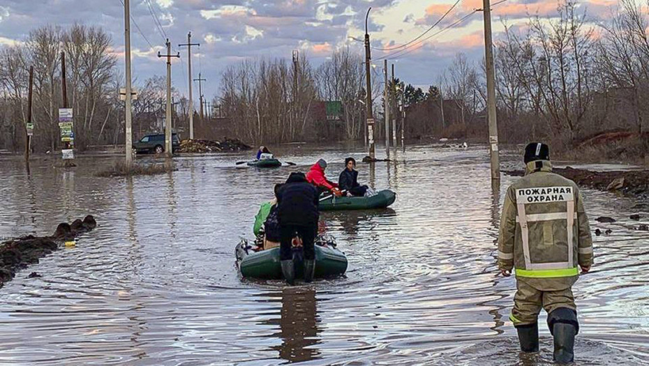 Velike poplave nakon pucanja brane u Rusiji: Evakuisano više od 4.000 ljudi u Orenburškoj oblasti