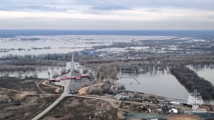 Gradiće se nova brana posle katastrofe u Orenburgu: Vodostaj reke Ural konačno počeo da pada