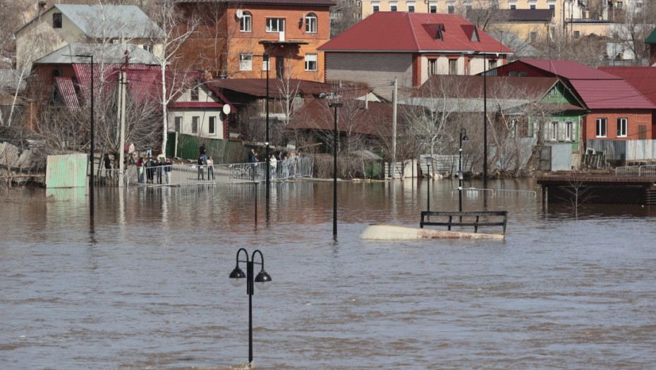 Počela evakuacija dva sela u ruskoj Tjumenskoj oblasti zbog poplava: Vanredno u regionima južnog Urala