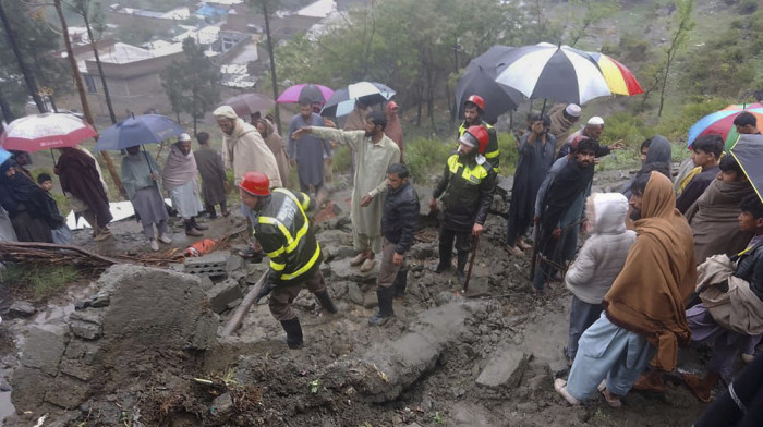 U obilnim kišama u Pakistanu nastradalo 36 osoba, na jugozapadu zemlje proglašeno vanredno stanje