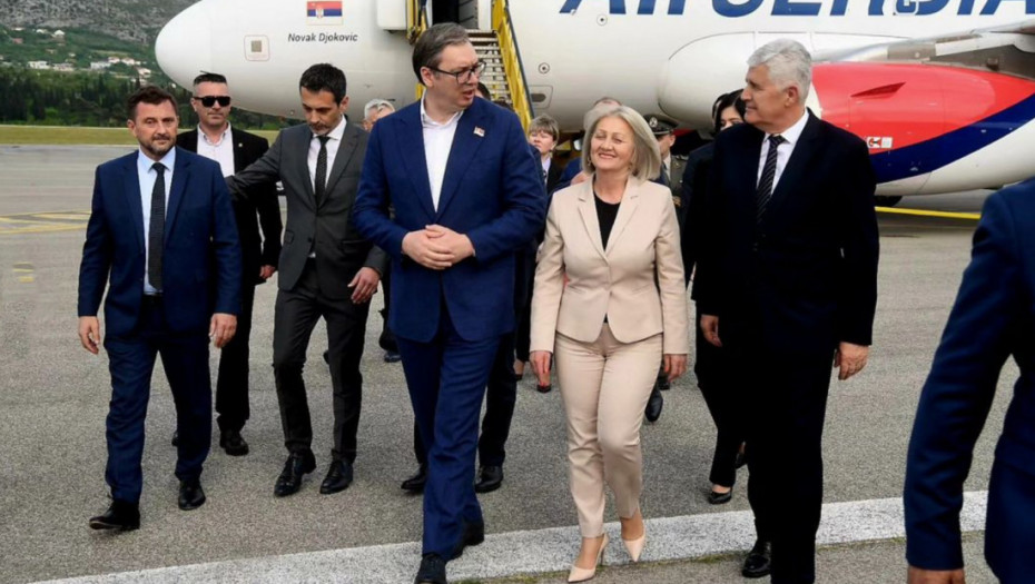 Vučić avionom Er Srbije stigao u Mostar, započeo dvodnevnu posetu BiH: Posle 33 godine letimo za grad istorije i pesnika