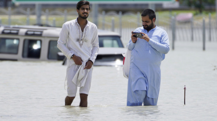 Dubai se još bori sa posledicama "kišne bombe": Šta je izazvalo najveću vremensku nepogodu u poslednjih 75 godina