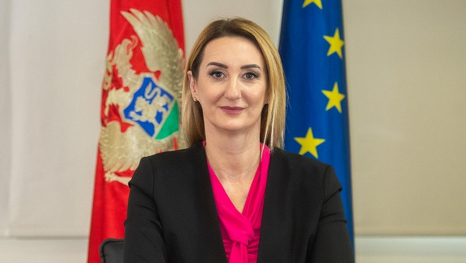 Crna Gora: Direktorka Agencije za sprečavanje korupcije puštena da se brani sa slobode