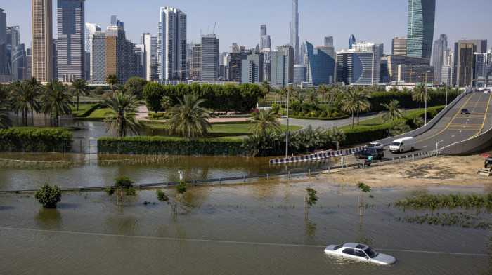 Posledice rekordne količine padavina u UAE: Aerodrom Dubai biće vraćen u pun kapacitet rada za 24 sata