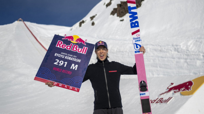 Kobajaši leteo 291 metar, ali uzalud:  Međunarodna skijaška federacija ne priznaje rekord hrabrog Japanca