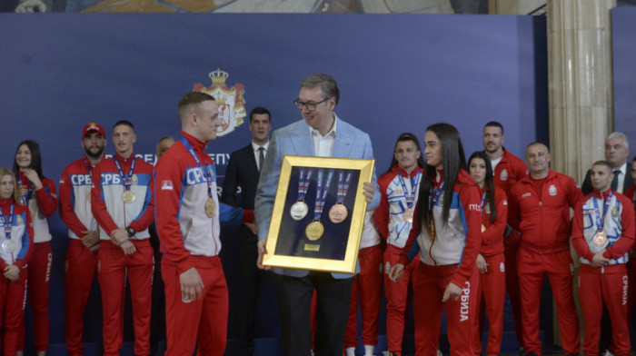 Vučić ugostio boksersku reprezentaciju Srbije posle istorijskog uspeha na Evropskom prvenstvu