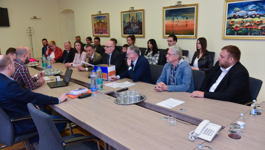 Ujedinjena opozicija predala listu za lokalne izbore u Kikindi: Nosilac Marko Šoć iz SDS