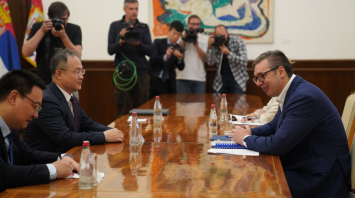 Vučić sa kineskim ambasadorom: Srbija ponosna na čelično partnerstvo sa Kinom