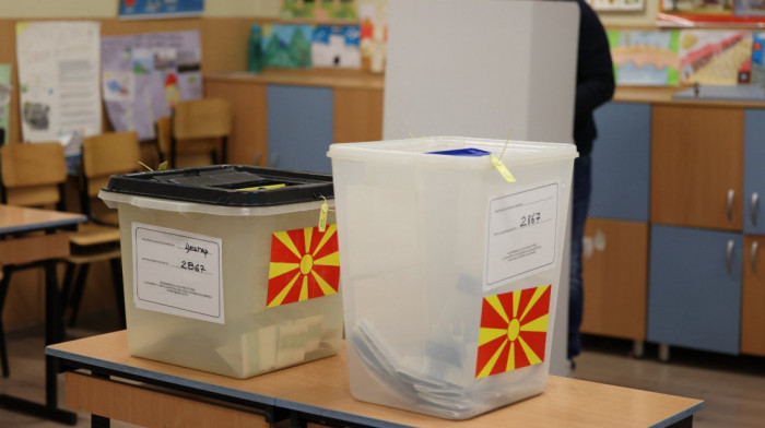 Dan glasanja u Severnoj Makedoniji: Izbori za parlament, ali i šefa države - može li žena prvi put na mesto predsednika?