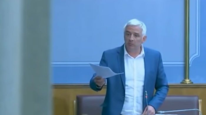 Vučurović: Hitno ukloniti spomen ploču u Morinju, vređa dostojanstvo građana CG