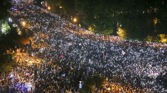 "Da Evropi, ne ruskom zakonu": Oko 50.000 demonstranata ponovo na ulicama Tbilisija