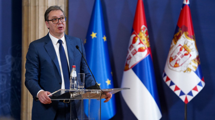 Vučić posle sastanka sa komesarom EU za proširenje Varhejijem: Nadam se otvaranju gotovo svih poglavlja do kraja godine