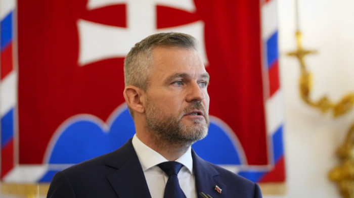 "Može da govori, ali je umoran": Novoizabrani predsednik Slovačke Pelegrini posetio Fica u bolnici
