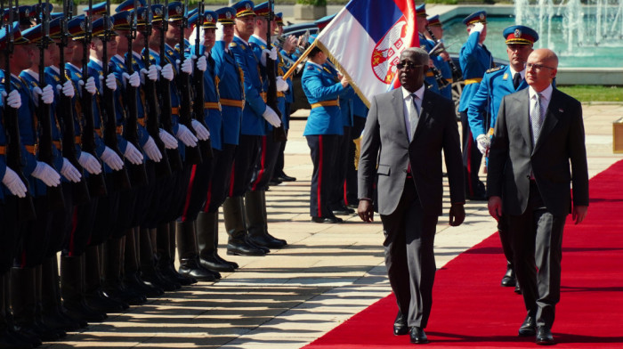 Vučević ispred Palate Srbije dočekao predsednika Vlade Republike Gabon