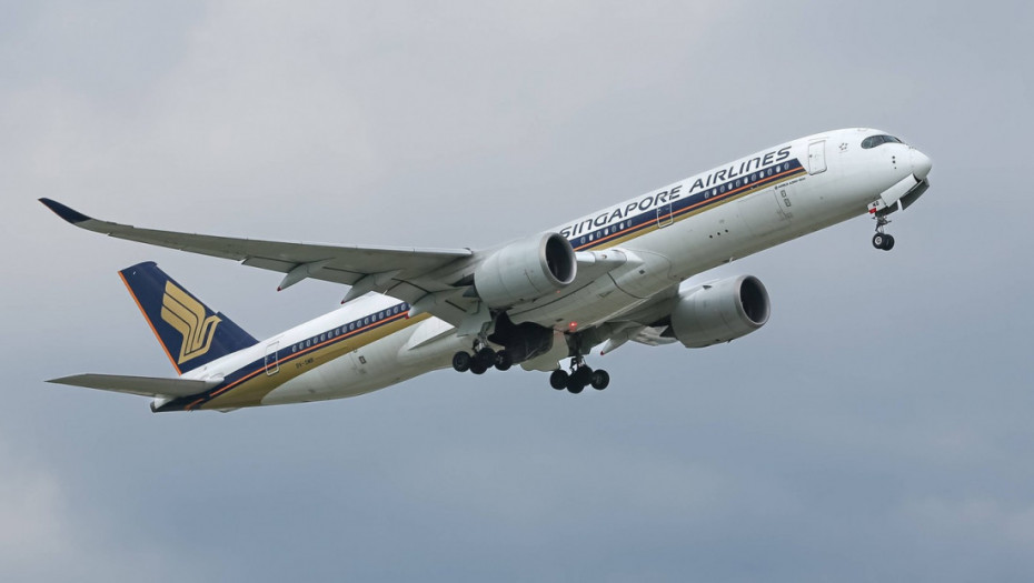 Singapur erlajns ponudio odštetu od 10.000 dolara povređenim putnicima usled turbulencija tokom leta