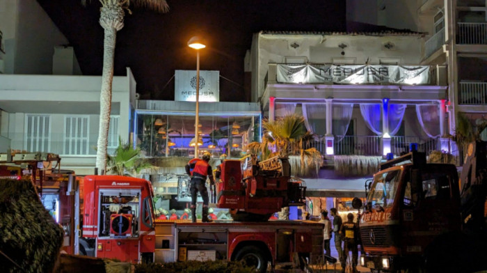 Srušio se deo zgrade na Majorki: Dve osobe poginule, 12 povređeno