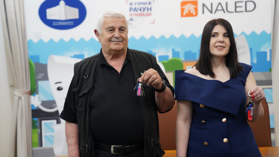 Uručeni ključevi stanova dobitnicima u nagradnoj igri "Uzmi račun i pobedi"
