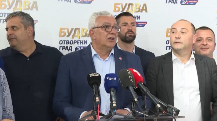 Mandić posle pobede na izborima u Budvi: O formiranju vlade nema pregovora jedino sa DPS-om