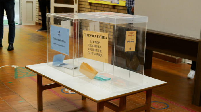 ZATVORENA BIRAČKA MESTA Glasalo se u 89 gradova i opština, čekaju se prvi preliminarni rezultati