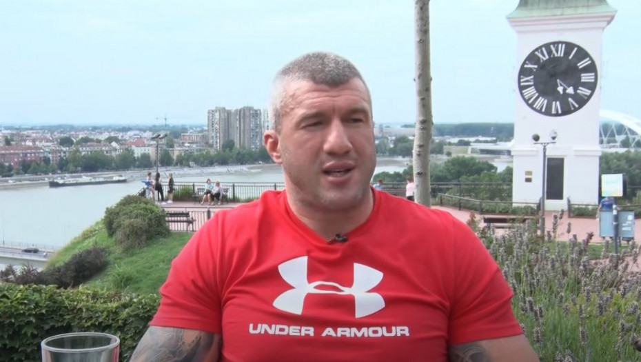 Objavljen drugi snimak Bačulova i lekara: "Jel' ima nešto da se popije da upadnem u veštačku komu?"