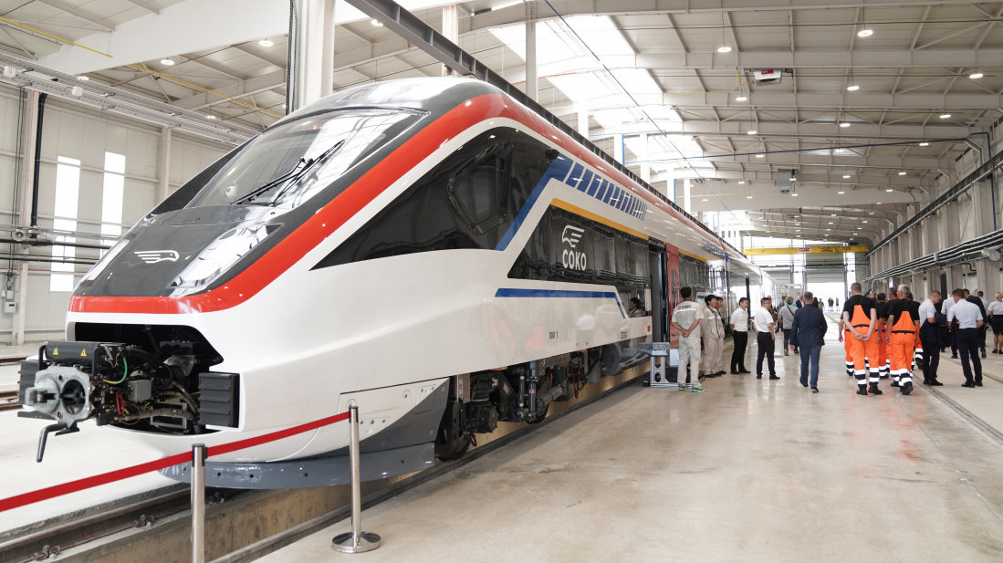 Gotova brza pruga do Budimpešte: Soko prvi put ušao na teritoriju Mađarske, na test vožnje